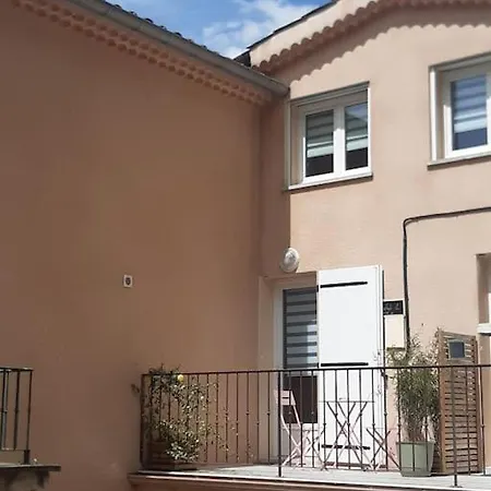 Duplex De 24m2 Classe 2 Etoiles A 2km D'aubenas 오브나