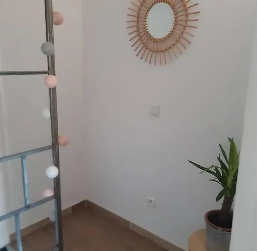 Apartment Duplex De 24m2 Classe 2 Etoiles A 2km D'aubenas *