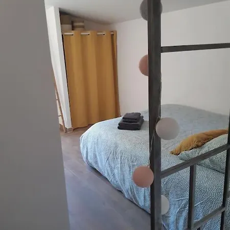 Duplex De 24m2 Classe 2 Etoiles A 2km D'aubenas *