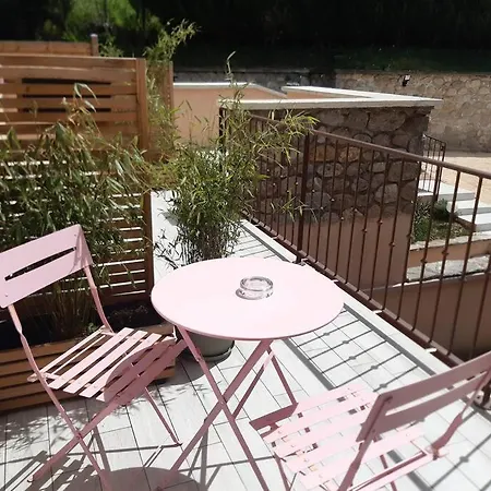 Duplex De 24m2 Classé 2 étoiles à 2km D'aubenas *